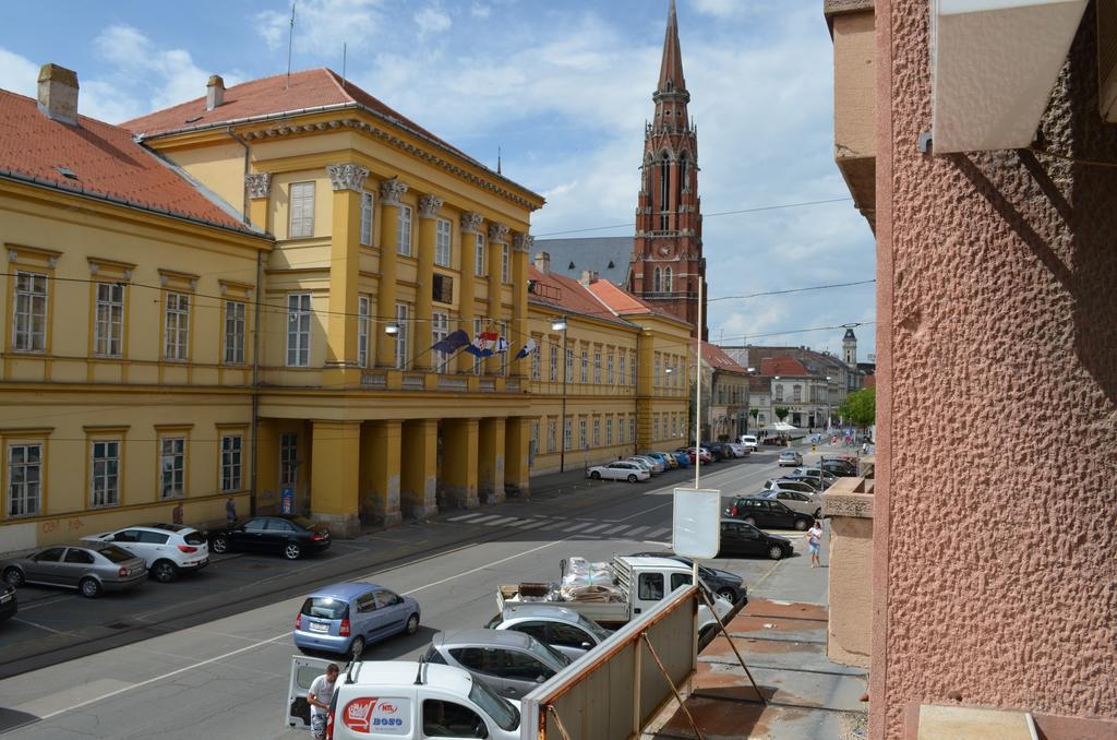 Apartment Downtown Osijek Pokój zdjęcie