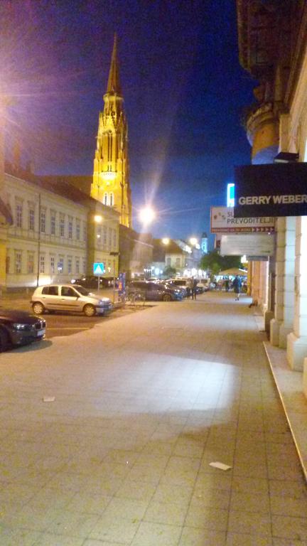 Apartment Downtown Osijek Zewnętrze zdjęcie